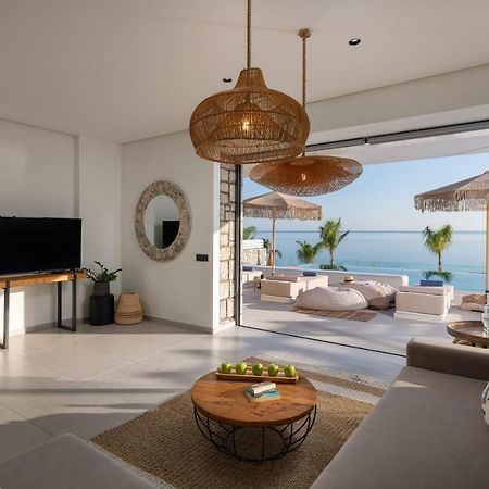 Lido White Villa Pefki  외부 사진